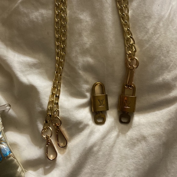 LV lock and key with non LV chain 319 or 334 - Picture 5 of 10